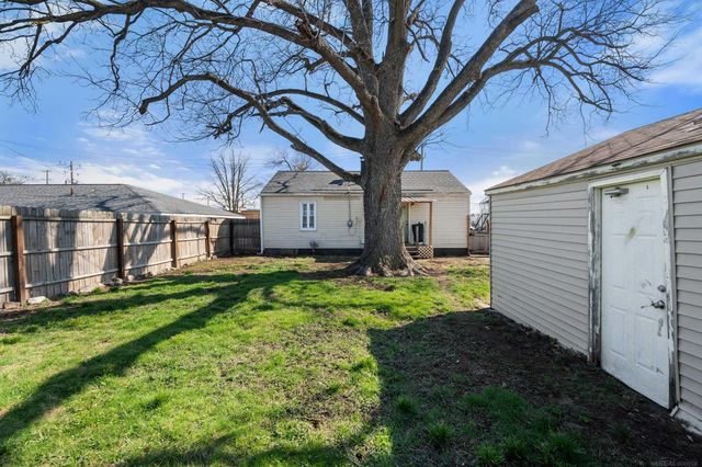 691 E Bennett Avenue, Ferndale, MI 48220