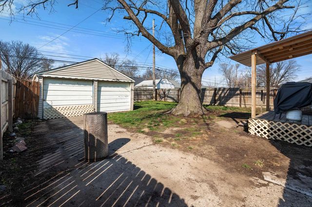 691 E Bennett Avenue, Ferndale, MI 48220