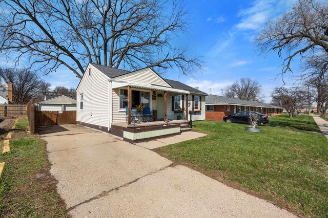 691 E Bennett Avenue, Ferndale, MI 48220