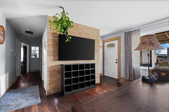 691 E Bennett Avenue, Ferndale, MI 48220