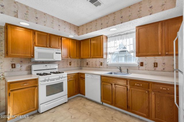 13 Golden Rod Court, Brick, NJ 08724