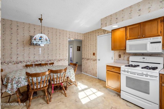 13 Golden Rod Court, Brick, NJ 08724