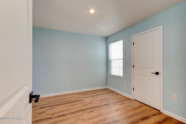 2062 Edison Pointe Boulevard, South Daytona, FL 32119