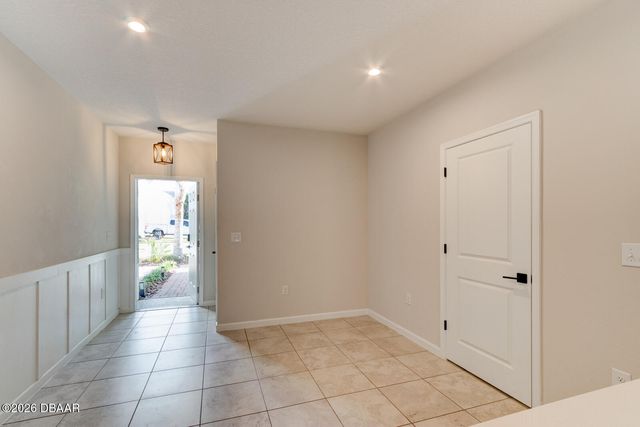 2062 Edison Pointe Boulevard, South Daytona, FL 32119