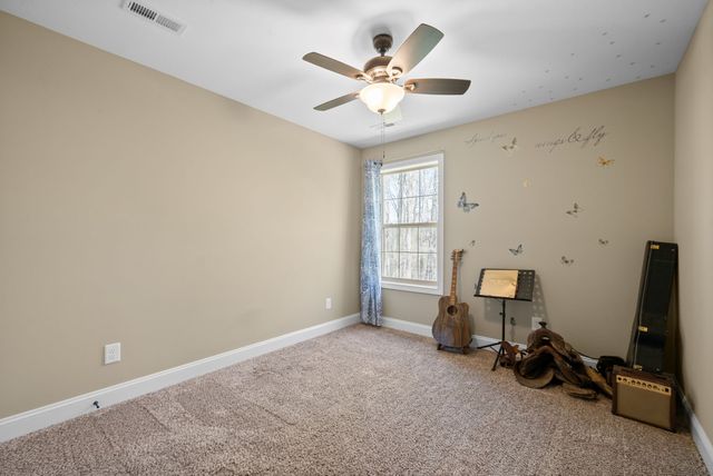 4406 Memory Ln, Adams, TN 37010