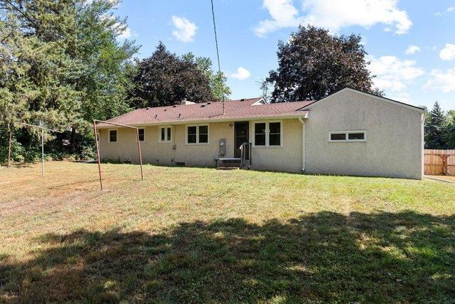 1689 Edgemont Street, Maplewood, MN 55117