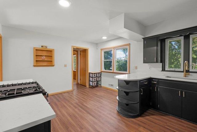 1689 Edgemont Street, Maplewood, MN 55117