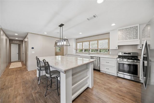 120 Cowboys Drive, Somerville, TX 77879
