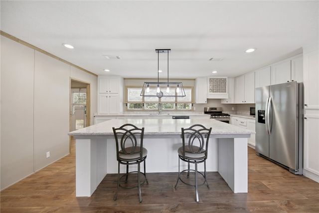 120 Cowboys Drive, Somerville, TX 77879