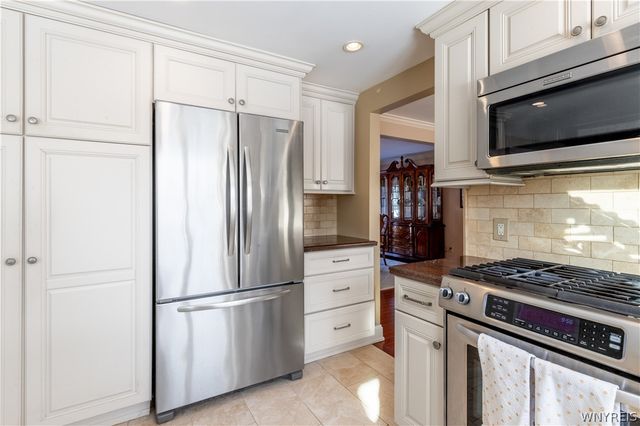 151 Wyeth Drive, Amherst, NY 14068