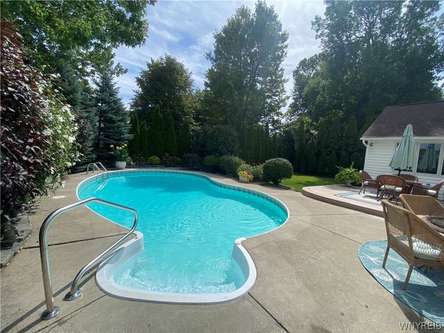 151 Wyeth Drive, Amherst, NY 14068