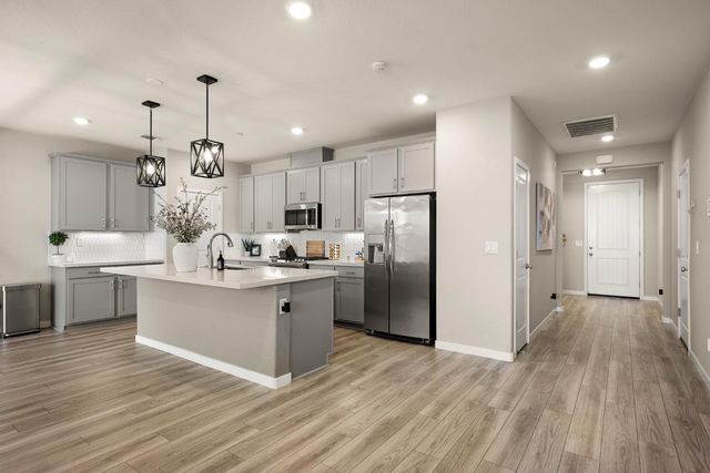 488 River St, Lincoln, CA 95648