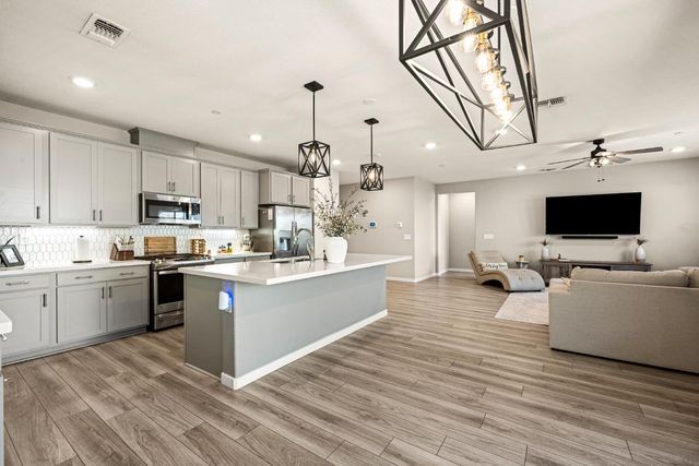 488 River St, Lincoln, CA 95648