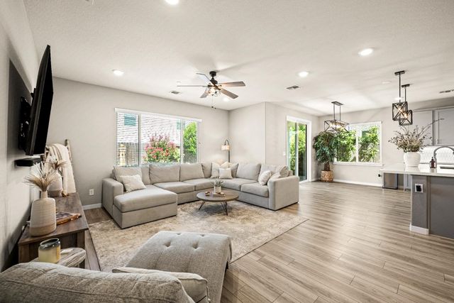 488 River St, Lincoln, CA 95648