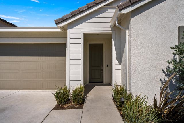 488 River St, Lincoln, CA 95648