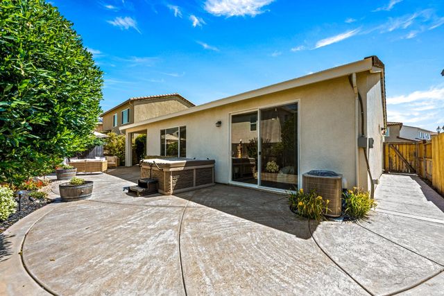 488 River St, Lincoln, CA 95648
