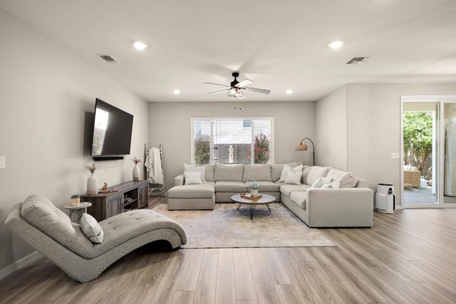 488 River St, Lincoln, CA 95648