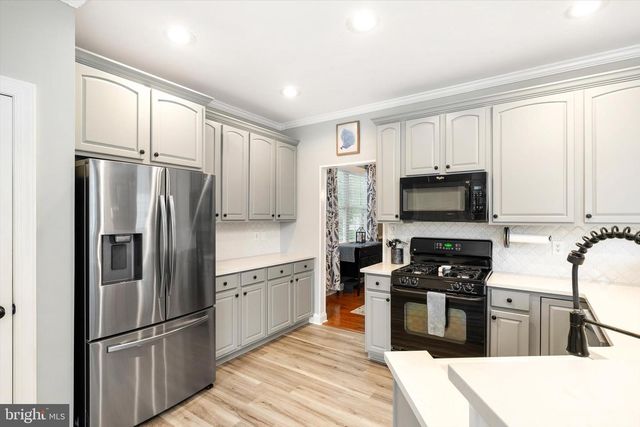 12 HULSE ST, Robbinsville, NJ 08691