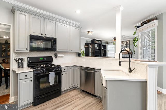 12 HULSE ST, Robbinsville, NJ 08691