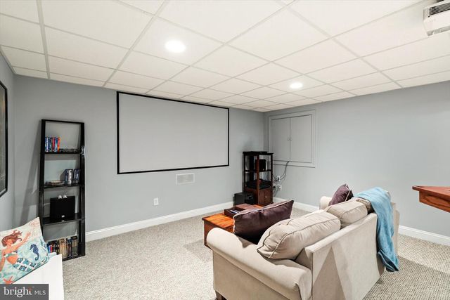 12 HULSE ST, Robbinsville, NJ 08691