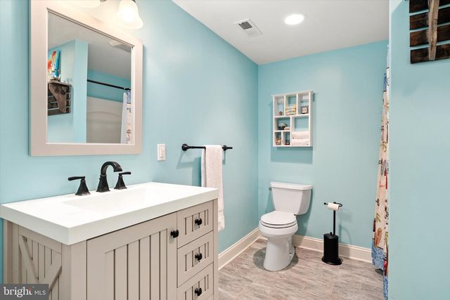 12 HULSE ST, Robbinsville, NJ 08691