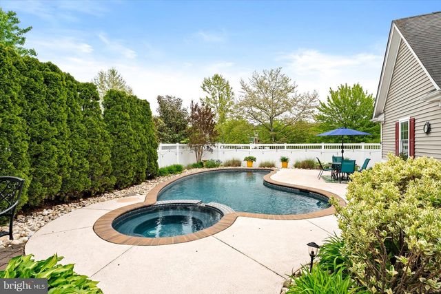 12 HULSE ST, Robbinsville, NJ 08691