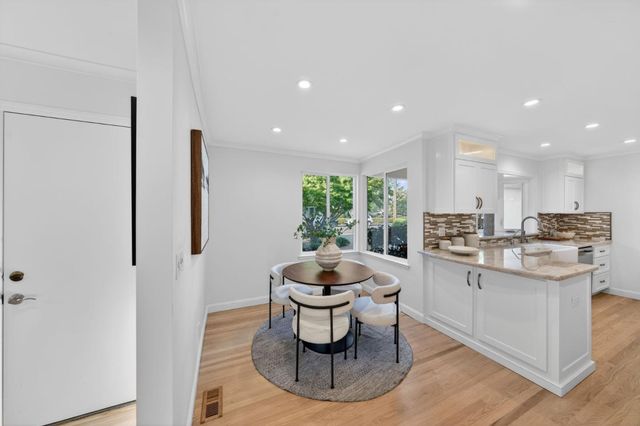 1241 Levin Avenue, Mountain View, CA 94040