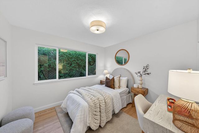 1241 Levin Avenue, Mountain View, CA 94040