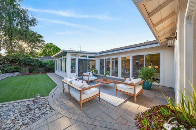 1241 Levin Avenue, Mountain View, CA 94040