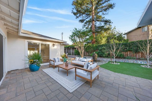 1241 Levin Avenue, Mountain View, CA 94040