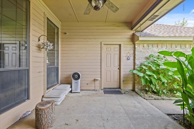 1514 Pickwick Lane, Denton, TX 76209