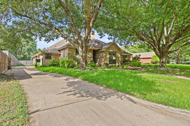 1514 Pickwick Lane, Denton, TX 76209