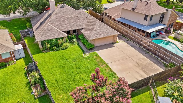 1514 Pickwick Lane, Denton, TX 76209