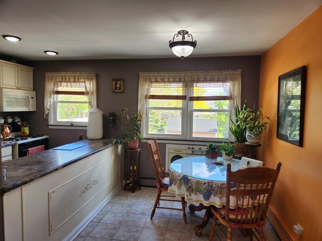 5631 6th Avenue 2C, Countryside, IL 60525