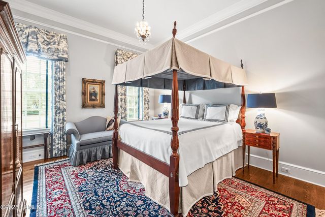 27 Anchorage Way, Beaufort, SC 29902