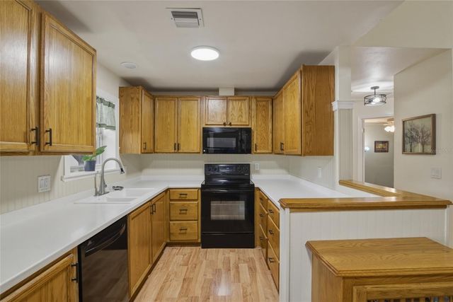 706 LAKEVIEW DRIVE, Ocoee, FL 34761