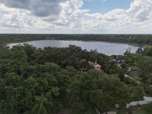 706 LAKEVIEW DRIVE, Ocoee, FL 34761