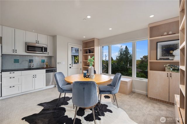 1618 37th Avenue, Seattle, WA 98122