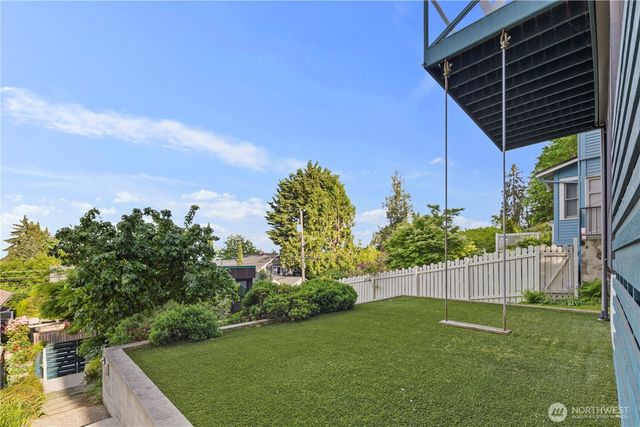 1618 37th Avenue, Seattle, WA 98122