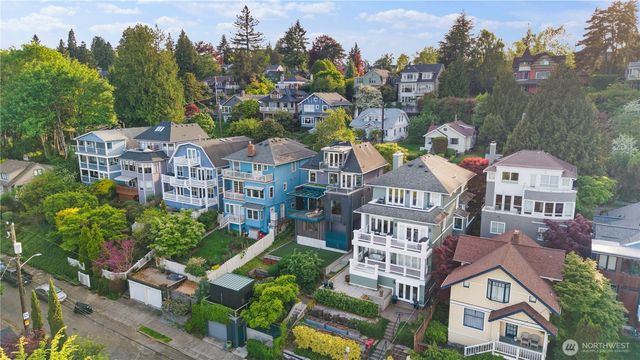 1618 37th Avenue, Seattle, WA 98122