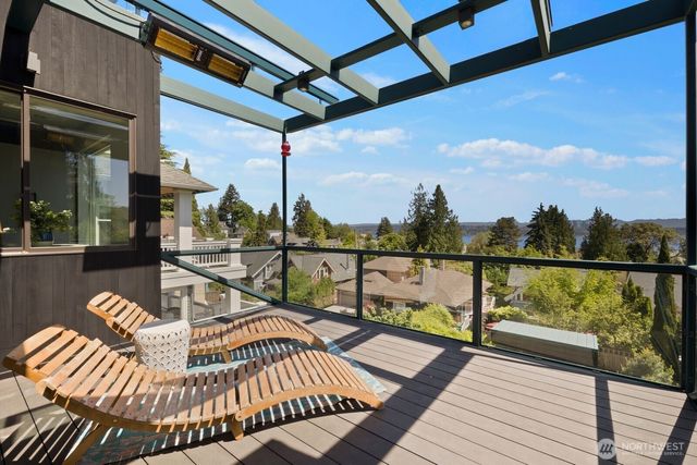 1618 37th Avenue, Seattle, WA 98122