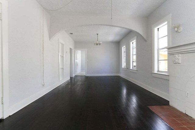 4009 Garden Avenue A, West Palm Beach, FL 33405