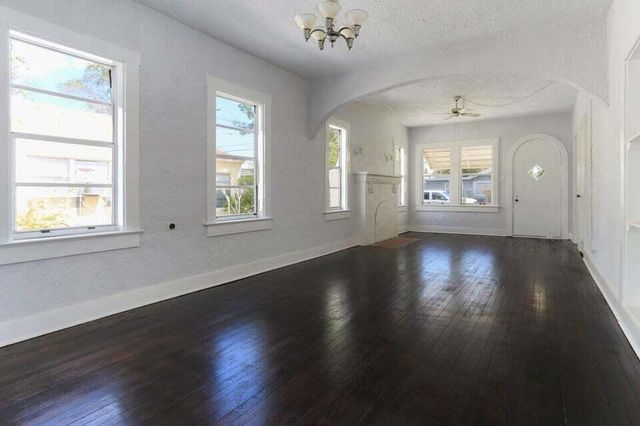 4009 Garden Avenue A, West Palm Beach, FL 33405