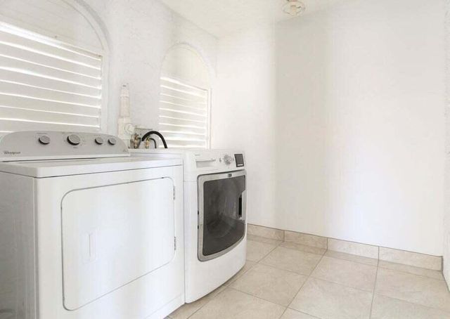 4009 Garden Avenue A, West Palm Beach, FL 33405