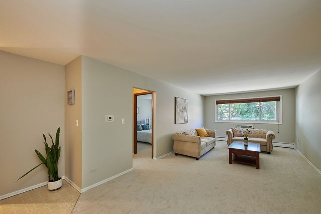 8541 Lotus Avenue 710, Skokie, IL 60077