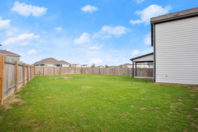 6807 Tiznow LN, Buda, TX 78610