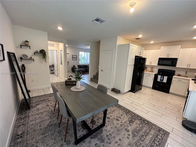 1030 SE 23rd Ter, Homestead, FL 33035