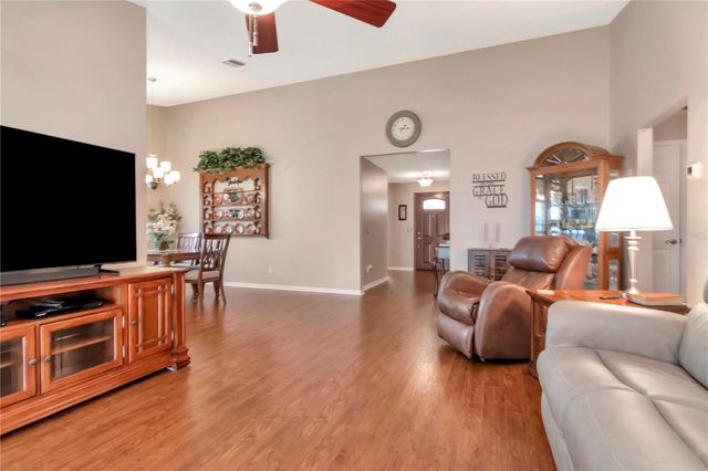 9721 FOX HOLLOW ROAD, Tampa, FL 33647