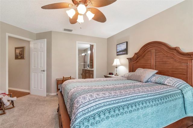 9721 FOX HOLLOW ROAD, Tampa, FL 33647