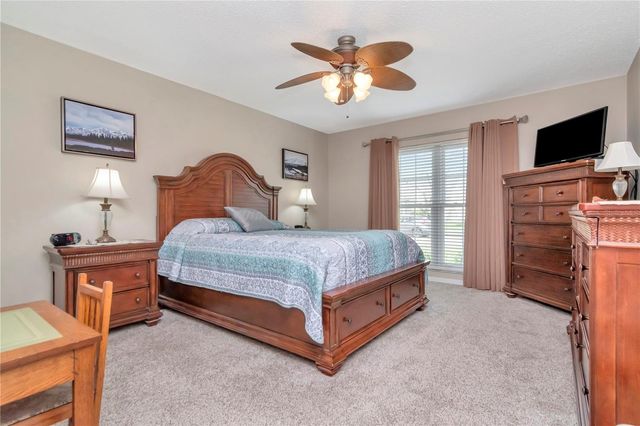 9721 FOX HOLLOW ROAD, Tampa, FL 33647